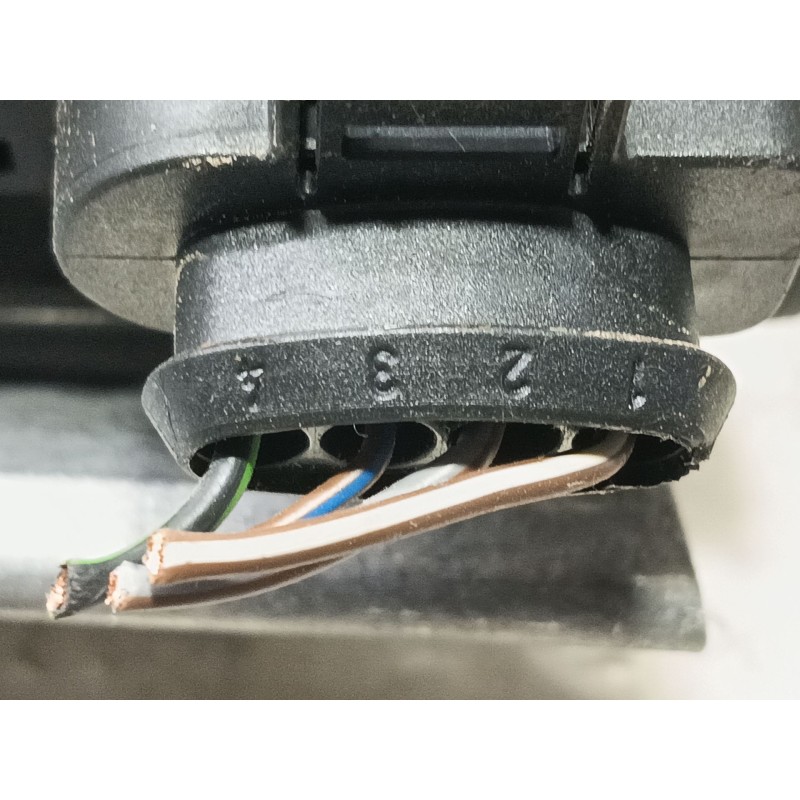 Recambio de motor limpia delantero para ford fiesta (ccn) trend referencia OEM IAM   