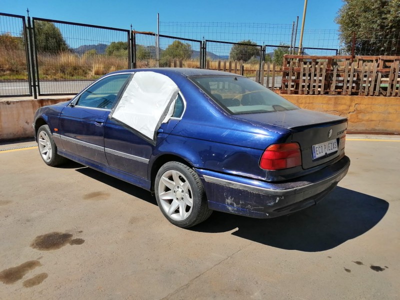 bmw 5 (e39) del año 2002