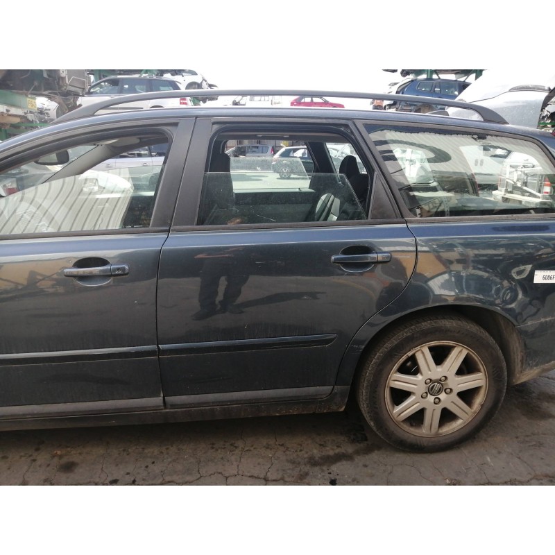 Recambio de puerta trasera izquierda para volvo v50 familiar 2.0 diesel cat referencia OEM IAM   