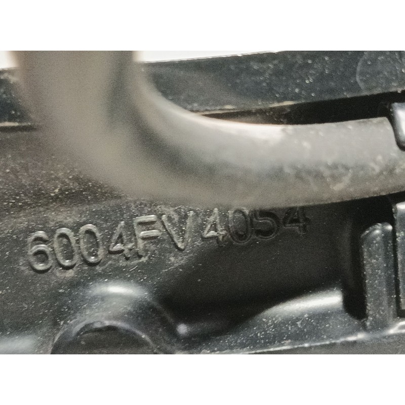 Recambio de brazo limpia delantero izquierdo para tesla model 3 (5yj3) ev awd referencia OEM IAM   