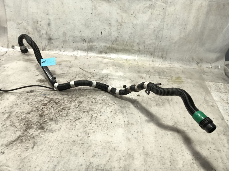 Recambio de tubo para tesla model 3 (5yj3) ev awd referencia OEM IAM   