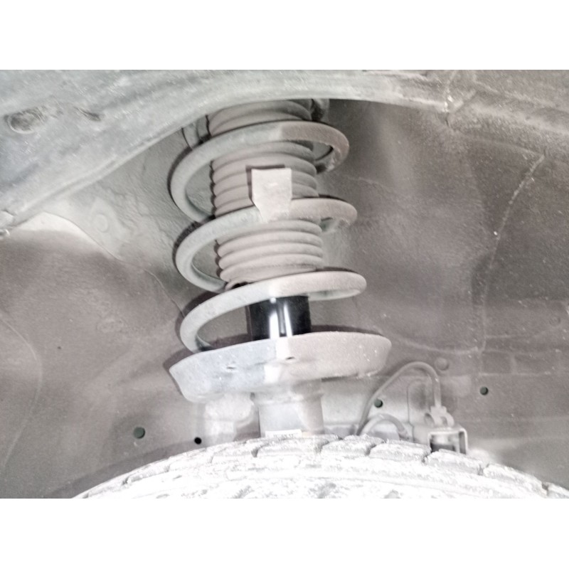 Recambio de amortiguador delantero derecho para chevrolet aveo hatchback (t300) 1.2 referencia OEM IAM   