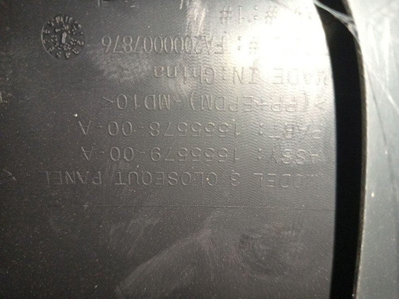 Recambio de moldura para tesla model 3 (5yj3) ev awd referencia OEM IAM   GUARNECIDO MALETERO DELANTERO