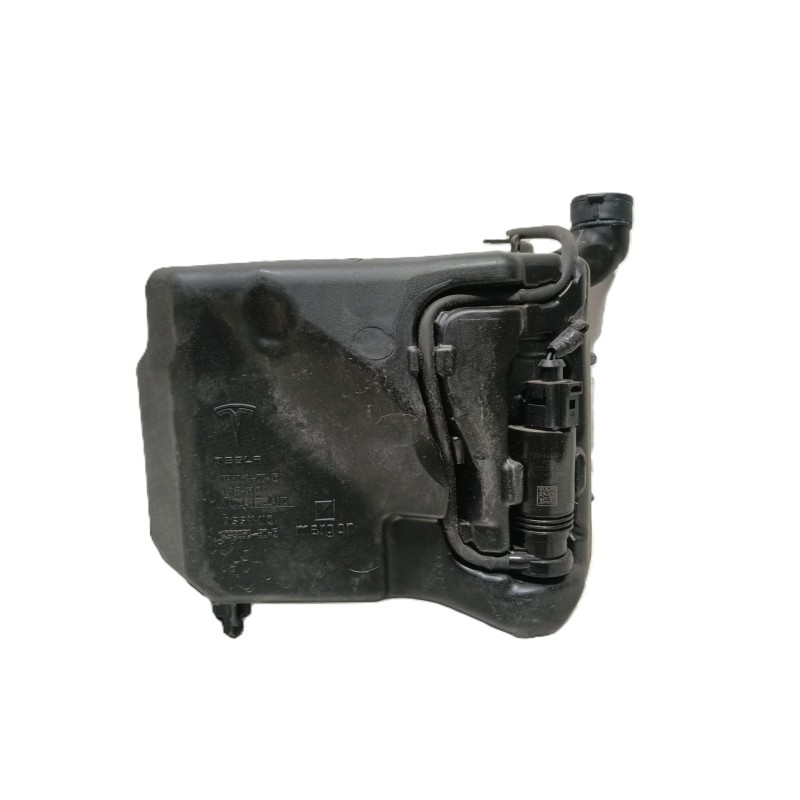 Recambio de deposito limpia para tesla model 3 (5yj3) ev awd referencia OEM IAM   