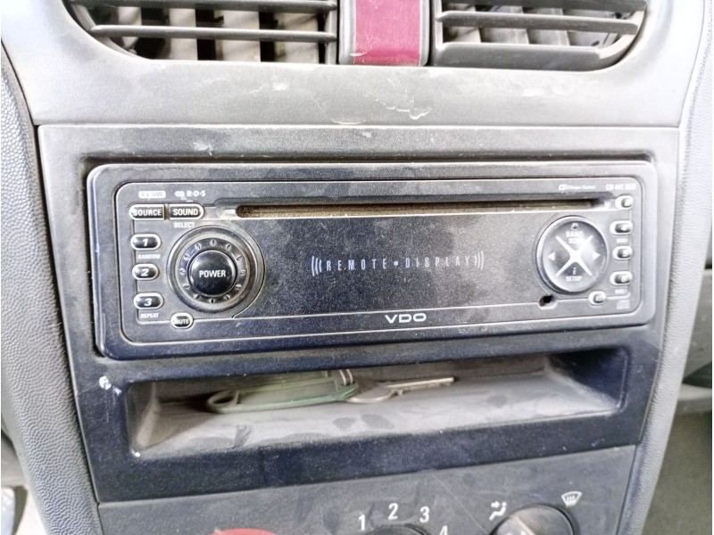 Recambio de sistema audio / radio cd para opel combo tour 1.7 di 16v referencia OEM IAM   