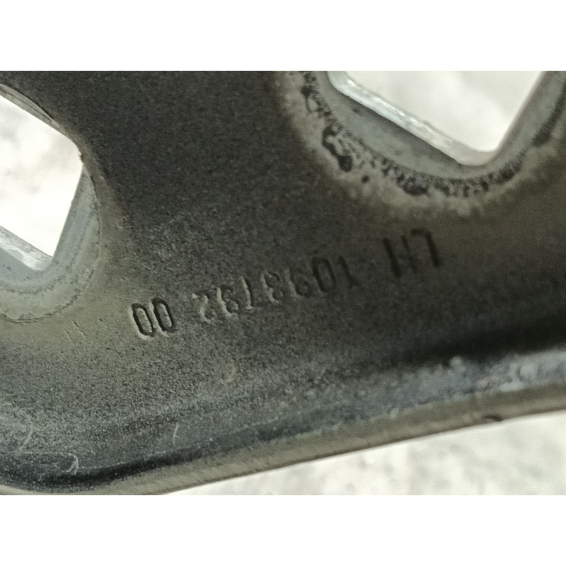 Recambio de bisagras capo para tesla model 3 (5yj3) ev awd referencia OEM IAM   