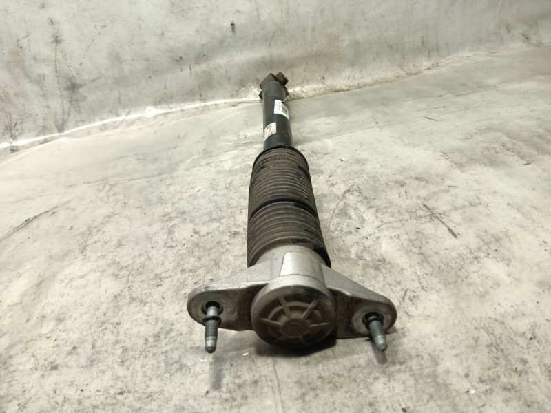 Recambio de amortiguador trasero derecho para tesla model 3 (5yj3) ev awd referencia OEM IAM 104446101E  