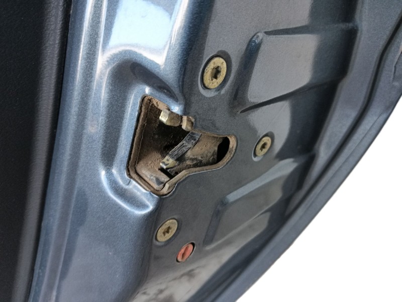 Recambio de puerta trasera derecha para peugeot 307 berlina (s2) xs referencia OEM IAM   