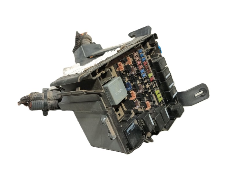 Recambio de caja reles / fusibles para ford fiesta (cb1) ghia referencia OEM IAM   