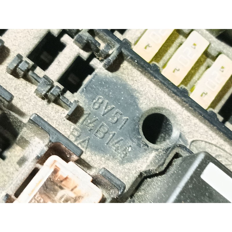 Recambio de caja reles / fusibles para ford fiesta (cb1) ghia referencia OEM IAM   