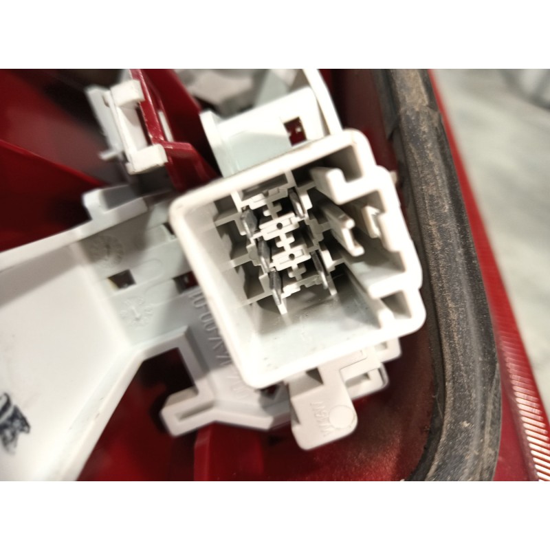 Recambio de piloto trasero derecho para ford fiesta (cb1) ghia referencia OEM IAM   