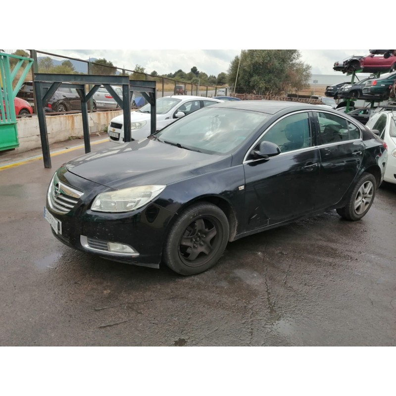 opel insignia a sedán (g09) del año 2009