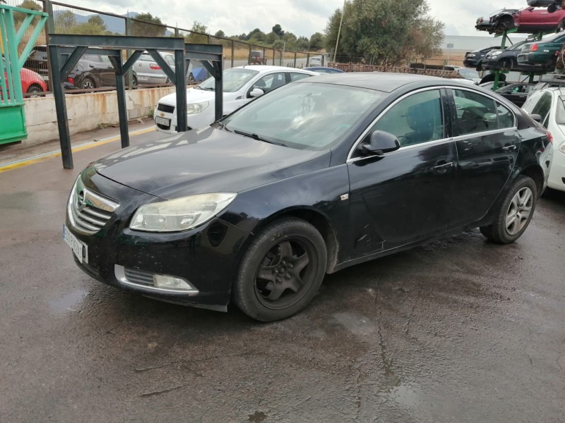 opel insignia a sedán (g09) del año 2009