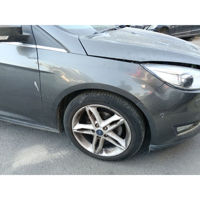 Recambio de aleta delantera derecha para ford focus iii 1.0 ecoboost referencia OEM IAM 2171302  
