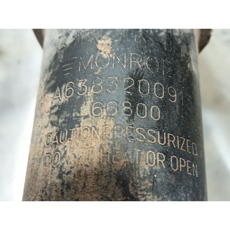 Recambio de amortiguador delantero derecho para mercedes-benz vito furgoneta (w638) 112 cdi 2.2 (638.094) referencia OEM IAM   