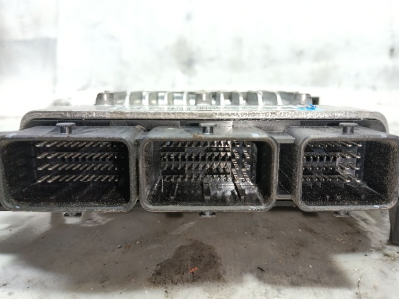 Recambio de centralita motor uce para peugeot 407 st sport referencia OEM IAM   