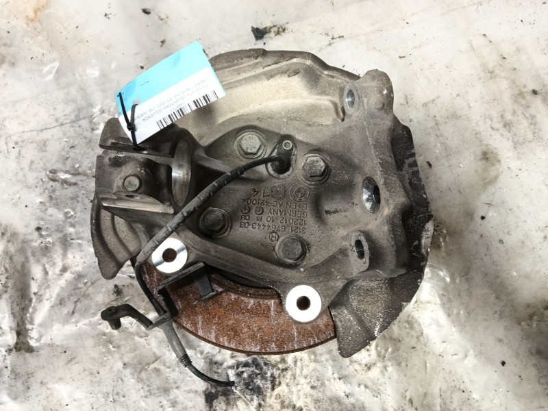 Recambio de mangueta delantera izquierda para bmw serie 1 berlina (e81/e87) 116i referencia OEM IAM   