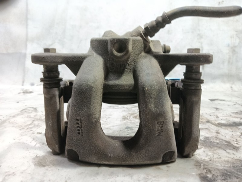 Recambio de pinza freno delantera derecha para bmw serie 1 berlina (e81/e87) 116i referencia OEM IAM   