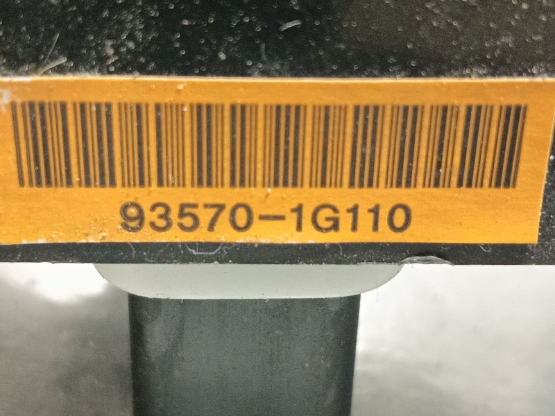Recambio de mando elevalunas delantero izquierdo para kia rio ii (jb) 1.4 16v referencia OEM IAM   