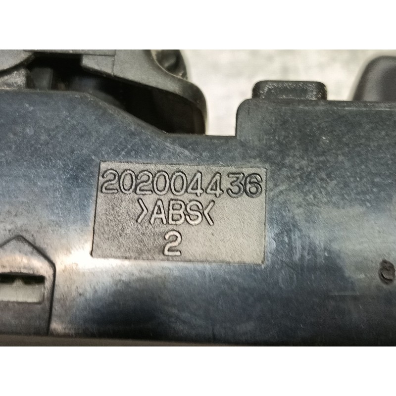 Recambio de mando elevalunas delantero izquierdo para kia rio ii (jb) 1.4 16v referencia OEM IAM   