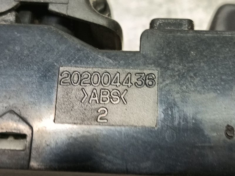 Recambio de mando elevalunas delantero izquierdo para kia rio ii (jb) 1.4 16v referencia OEM IAM   