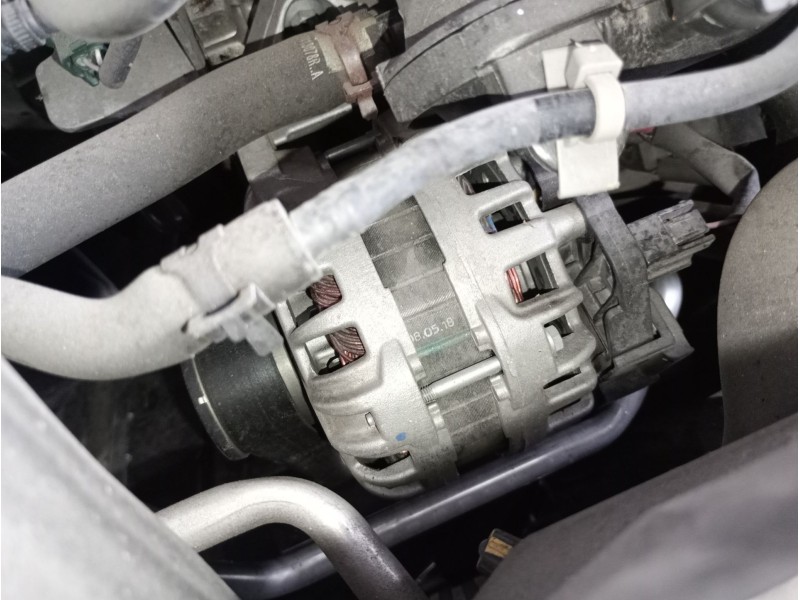 Recambio de alternador para renault clio iv (bh_) 0.9 tce 90 referencia OEM IAM   