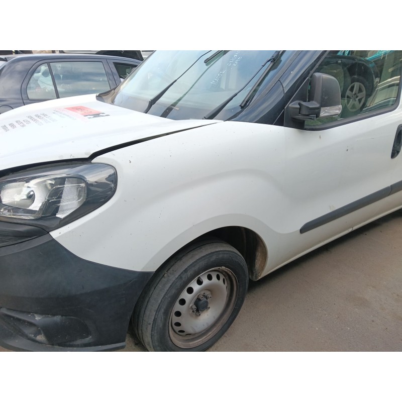 Recambio de aleta delantera izquierda para fiat doblo cargo (263_) 1.3 d multijet (263wxu1a) referencia OEM IAM 0000051822255  