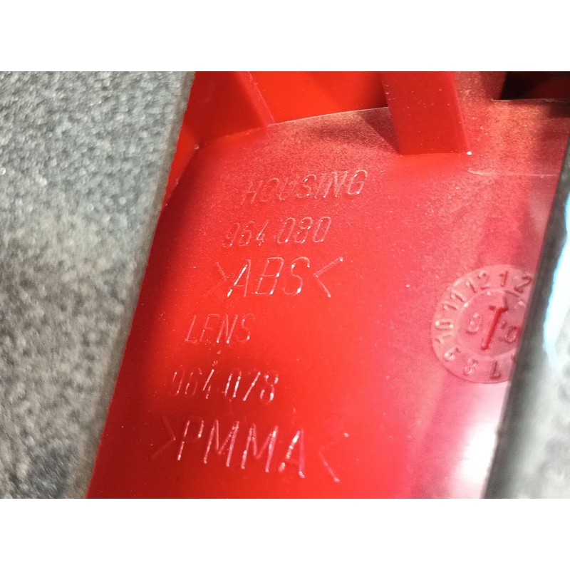 Recambio de piloto trasero derecho para volkswagen polo (6n2) 1.9 sdi referencia OEM IAM   