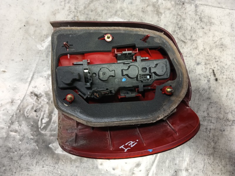 Recambio de piloto trasero izquierdo para volkswagen polo (6n2) 1.9 sdi referencia OEM IAM   