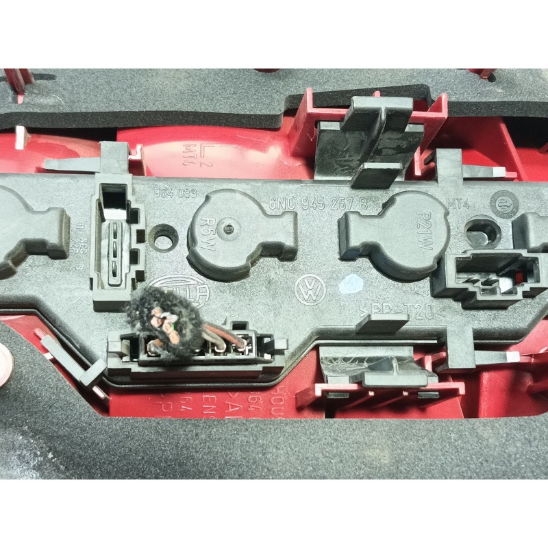 Recambio de piloto trasero izquierdo para volkswagen polo (6n2) 1.9 sdi referencia OEM IAM   