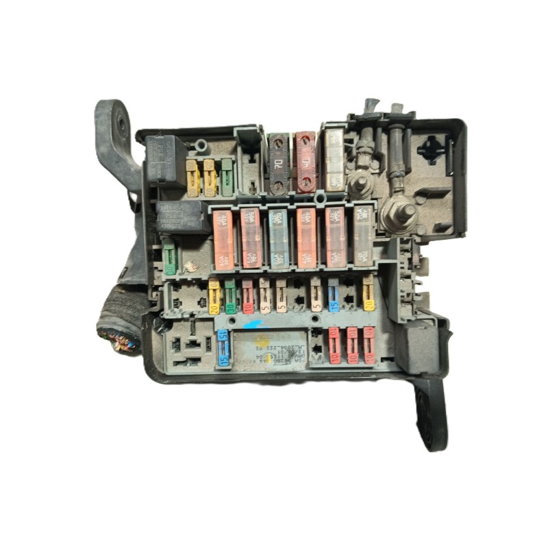 Recambio de caja reles / fusibles para peugeot 206 berlina xt referencia OEM IAM   