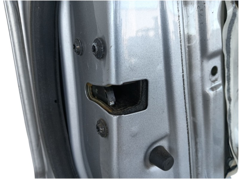 Recambio de puerta delantera izquierda para ssangyong actyon 200 xdi referencia OEM IAM   