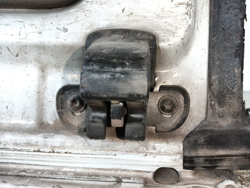 Recambio de puerta trasera derecha para renault kangoo (kc0/1_) 1.5 dci (kc07) referencia OEM IAM   