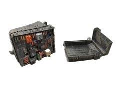 Recambio de caja reles / fusibles para volkswagen caddy ka/kb (2k) furg. referencia OEM IAM   