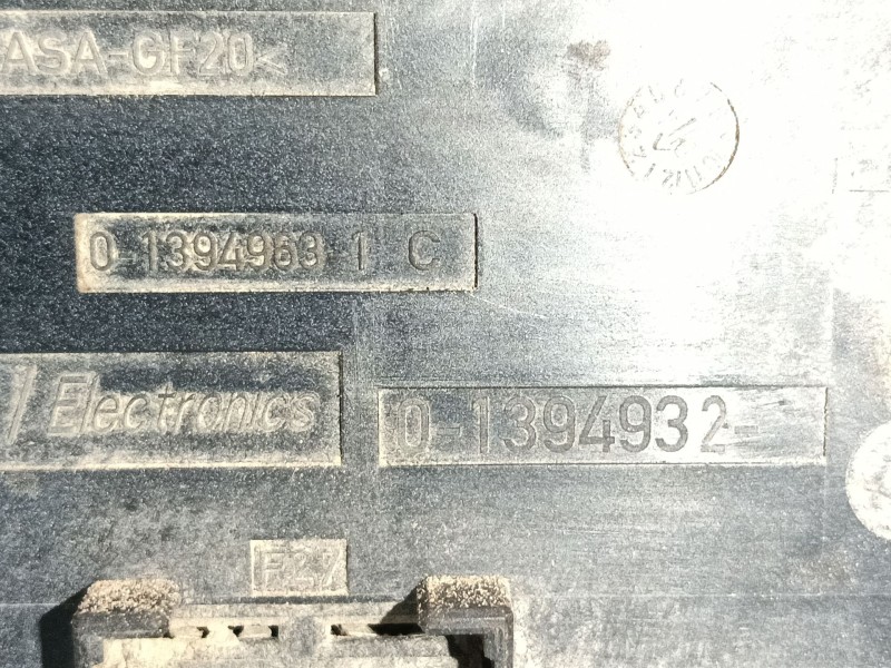 Recambio de caja reles / fusibles para volkswagen caddy ka/kb (2k) furg. referencia OEM IAM   