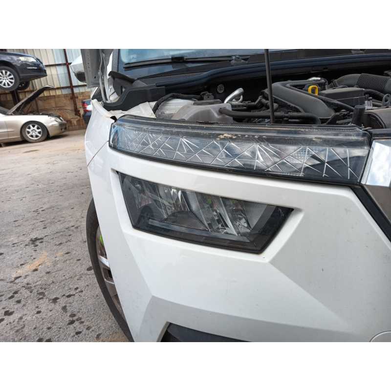 Recambio de faro derecho para skoda kamiq (nw4) 1.0 tsi referencia OEM IAM   