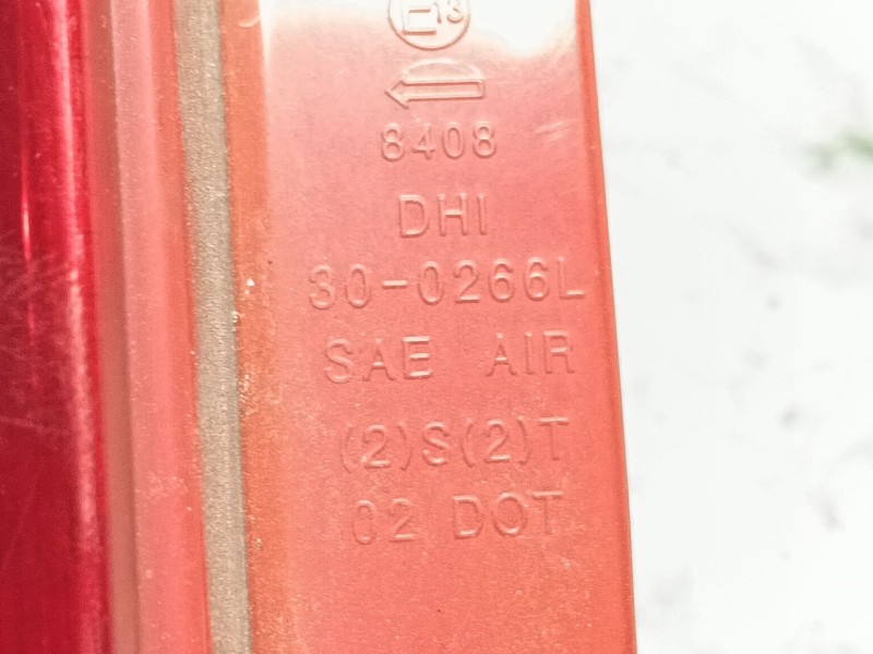 Recambio de piloto trasero izquierdo para chevrolet aveo / kalos sedán (t200) 1.4 referencia OEM IAM   