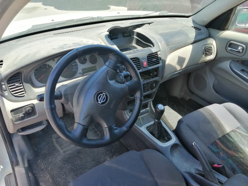 nissan almera ii hatchback (n16) del año 2002
