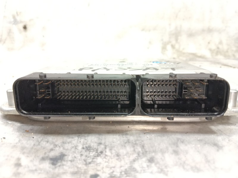 Recambio de centralita motor uce para volkswagen passat berlina (3b3) advance referencia OEM IAM   