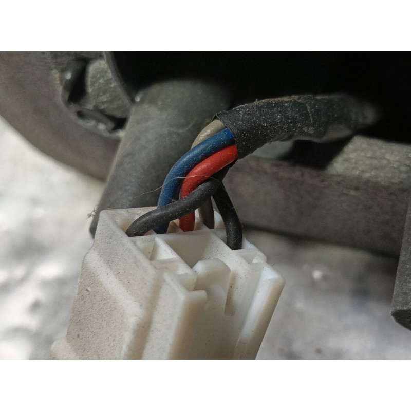 Recambio de retrovisor derecho para chevrolet aveo / kalos sedán (t200) 1.4 referencia OEM IAM   