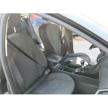 ASIENTO DELANTERO IZQUIERDO 
