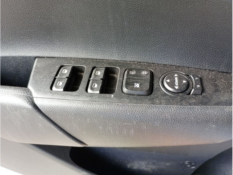 Recambio de mando elevalunas delantero izquierdo para kia picanto iii (ja) 1.0 referencia OEM IAM   