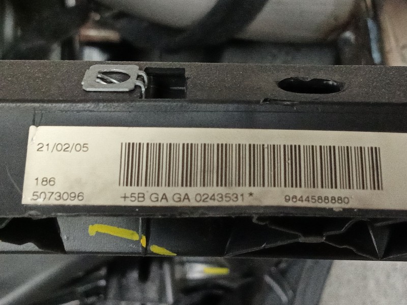 Recambio de salpicadero para peugeot 407 sw (6e_, 6d_) 2.0 hdi 135 referencia OEM IAM   