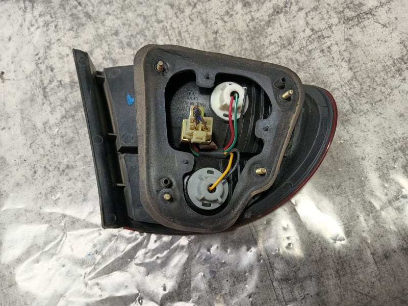 Recambio de piloto trasero derecho para daewoo lanos (klat) 1.5 referencia OEM IAM   