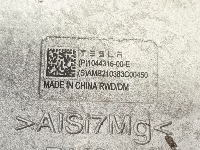 Recambio de mangueta delantera derecha para tesla model 3 (5yj3) ev awd referencia OEM IAM   