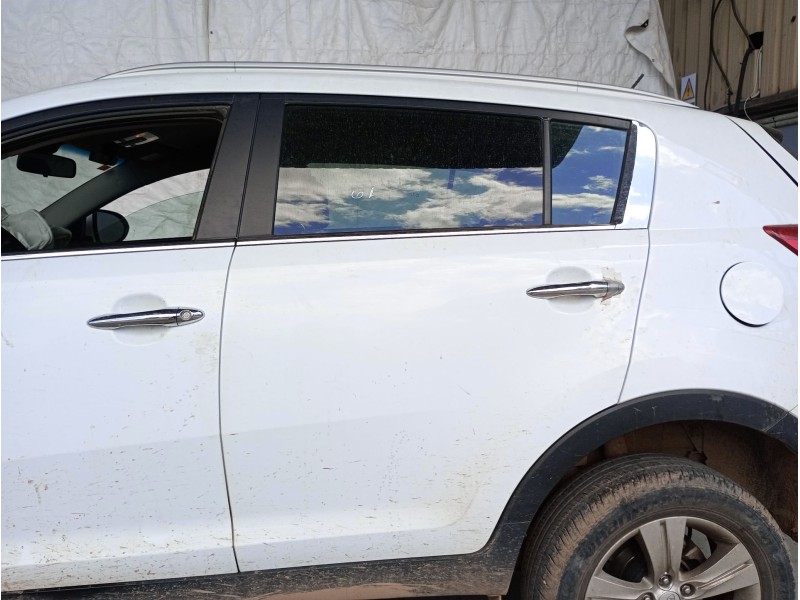 Recambio de puerta trasera izquierda para kia sportage iii (sl) 1.7 crdi referencia OEM IAM   