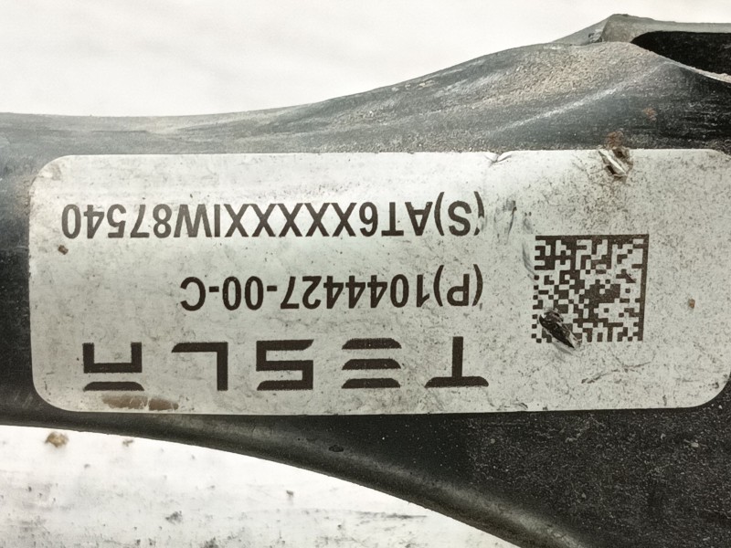 Recambio de brazo suspension superior trasero derecho para tesla model 3 (5yj3) ev awd referencia OEM IAM   