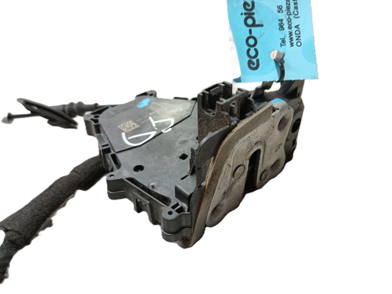 Recambio de cerradura puerta delantera derecha para renault captur ii referencia OEM IAM  805024067R 