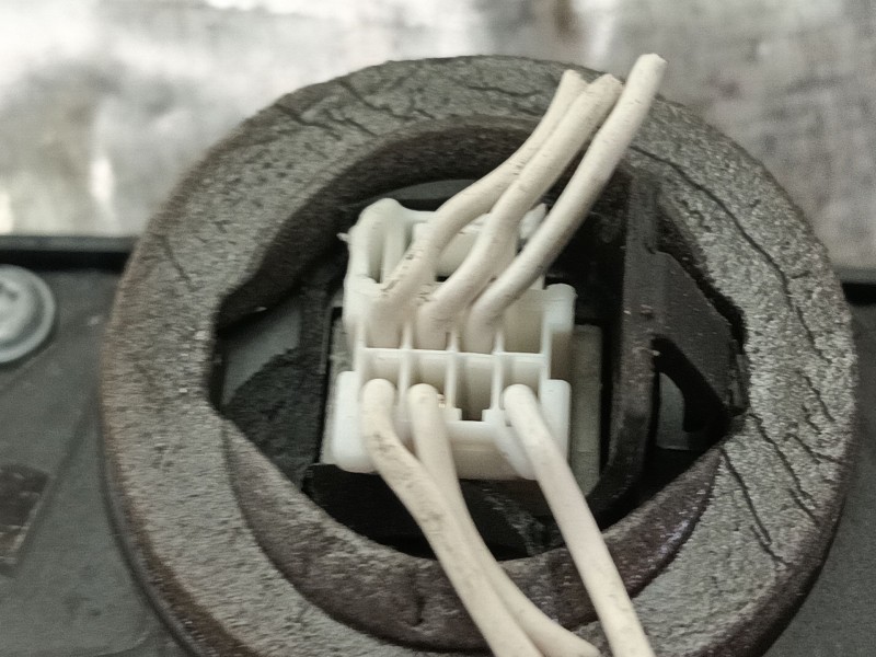 Recambio de cerradura puerta trasera izquierda para renault captur ii referencia OEM IAM   