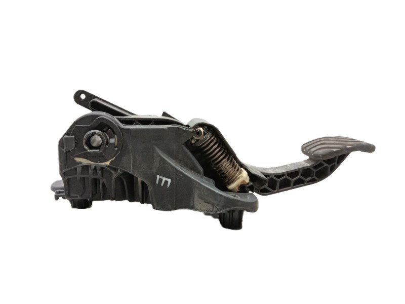 Recambio de pedal embrague para renault captur ii referencia OEM IAM   